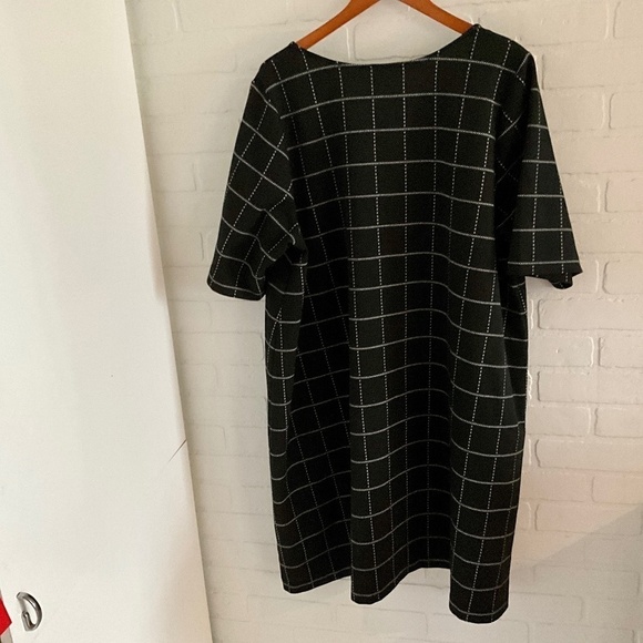 Michel Studio Dress LBD Plaid Checkered Scoop neck Mini Black White size 4X - Picture 4 of 8